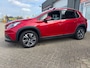 Peugeot 2008 1.2 PureTech Allure met parkeersensoren en trekhaak en navigatie en bluetooth telefoon / media en airco