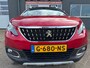 Peugeot 2008 1.2 PureTech Allure met parkeersensoren en trekhaak en navigatie en bluetooth telefoon / media en airco
