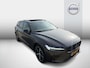 Volvo V60 T6 Plug-in hybrid AWD Plus Dark | Google | Long Range | Head-Up Display | Harman Kardon Audio | 360 Camera | Stoelverwarming Voor + Achter | Keyless | Dodehoekdetectie | Schuif-/Kanteldak | Adaptieve Cruise Control | Zitverlenging | Memory | Stuurverwarming | DAB | Getint Glas | 19" LM