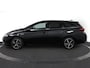 Toyota Auris 1.8 Hybrid Executive | Trekhaak | Parkeersensoren | Stoelverwarming | Cruise-Control | Panorama Dak |