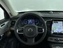 Volvo XC90 T8 Plug-in hybrid AWD Ultra Dark | Panoramadak | 360° camera | Bowers & Wilkins | Head-up Display | Luchtvering | Stoelventilatie | Stoel- en Stuurverwarming | Trekhaak