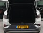 Volkswagen ID.4 Max 77 kWh panorama dak | SoH 89,4 % | Apple Carplay | Panorama dak | Achteruitrij camera | Parkeersensoren voor en achter | Wifi | Spraakbediening | Voorstoelen verwarmd | Warmtepomp |