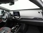 Volkswagen ID.4 Max 77 kWh panorama dak | SoH 89,4 % | Apple Carplay | Panorama dak | Achteruitrij camera | Parkeersensoren voor en achter | Wifi | Spraakbediening | Voorstoelen verwarmd | Warmtepomp |