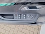 Peugeot e-208 EV 50kWh 136pk Allure 3 Fase | Navigatie | Climate control | Voorverwarming | DAB | All season banden