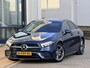 Mercedes-Benz A-klasse 180 Business Solution AMG | Apple Carplay/Camera/18-inch/Navigatie/Trekhaak afn.