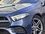Mercedes-Benz A-klasse 180 Business Solution AMG | Apple Carplay/Camera/18-inch/Navigatie/Trekhaak afn.