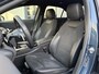 Mercedes-Benz A-klasse 180 Business Solution AMG | Apple Carplay/Camera/18-inch/Navigatie/Trekhaak afn.