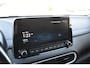Hyundai Kona 1.6 GDI HEV Premium | Trekhaak | Climate Control | Adaptieve Cruise Control | Stoelverwarming & Stoelventilatie | LMV | Navigatie | Achteruitrijcamera | Apple Carplay/Android Auto |