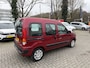 Renault Kangoo 1.6-16V Privilège Rolstoelauto - Airco - Bodemverlanging - Knielsysteem - Weinig Kilometers - NAP