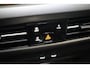 Volkswagen Golf 1.0 eTSI 110pk Life Business | Schuifdak | Navigatie | Sfeerverlichting | Adaptive Cruise | Apple Carplay
