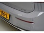 Volkswagen Golf 1.0 eTSI 110pk Life Business | Schuifdak | Navigatie | Sfeerverlichting | Adaptive Cruise | Apple Carplay