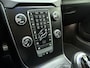Volvo V40 T3 153pk Automaat Polar+ Sport / Harman&Kardon Audio / Keyless / Panoramadak / Stoelverwarming / Nubuck / Trekhaak / PDC + Camera /
