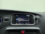 Volvo V40 T3 153pk Automaat Polar+ Sport / Harman&Kardon Audio / Keyless / Panoramadak / Stoelverwarming / Nubuck / Trekhaak / PDC + Camera /