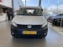 Volkswagen Caddy Maxi 1.6 TDI,Dealeronderhouden,5 Zits,Aangepast Voor Rolstoelauto of Scootmobiel Vervoer,Uitklapbare Klep,Schuifdeuren L&R,Achteruitrijsensoren,Climatecontrol,Audio DAB+,Ipod Aux Bluetooth Aansluiting,Zeer Nette Auto&Onderhouden