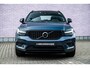 Volvo XC40 1.5 T4 Recharge R-Design | Plug-in Hybrid (PHEV) | Trekhaak | Achteruitrijcamera | Parkeersensoren | Panoramadak | Navigatie | Apple Carplay | Android Auto