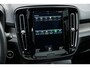 Volvo XC40 1.5 T4 Recharge R-Design | Plug-in Hybrid (PHEV) | Trekhaak | Achteruitrijcamera | Parkeersensoren | Panoramadak | Navigatie | Apple Carplay | Android Auto