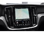 Volvo V60 T6 350PK Automaat AWD Plus Dark / Adaptive cruise control / Elektrische stoelen / Harman Kardon audio / Trekhaak / Pilot assist / BLIS / Stoel en stuur verwarming / Elektrische achterklep / Parkeersensoren met 360 camera / Google infotainment