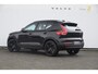 Volvo XC40 B3 177PK Automaat Plus Black Edition / Adaptive cruise control / Elektrische stoelen / Harman Kardon audio / Pilot assist / BLIS / Stoel en stuur verwarming / Elektrische achterklep / Parkeersensoren met camera / Google infotainment