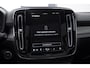 Volvo XC40 B3 177PK Automaat Plus Black Edition / Adaptive cruise control / Elektrische stoelen / Harman Kardon audio / Pilot assist / BLIS / Stoel en stuur verwarming / Elektrische achterklep / Parkeersensoren met camera / Google infotainment