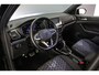 Volkswagen T-Cross R-Line Edition 1.5 TSI 150pk DSG Automaat Trekhaak, Black style, Adaptive cruise control, LED matrix koplampen, Navigatie, Parkeersensoren