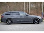BMW 3-Serie Touring 330e High Executive M-Sport | Pano | HUD | Laser | Adap Cruise | Elektr. trekhaak | Adap onderstel | Elektr. stoel memory | Hifi | Camera | Keyless | Grootlichtassistent | Etc.