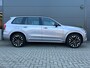 Volvo XC90 2.0 T8 Plug-in hybrid AWD Ultra Dark | All-seasons | Luchtvering | Massage | Trekhaak | Bowers&Wilkins | Aurora Silver | Gelamineerd glas |