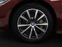 BMW 3-Serie 330e Business Edition Plus | Sportstoelen | Leder | Adaptive cruise | Stoelverwarming | Carplay | Stuurverwarming | Navigatie | Parkeerhulp | Full LED | Live Cockpit | Individual Aventurinrot metallic | PHEV | Plug In