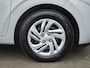 Hyundai i10 1.0 Premium Handgeschakeld / Origineel NL’se Auto / Fabrieksgarantie tot 08-2030 / Navigatie / Apple Carplay Android Auto / Achteruitrijcamera / cruise control / Parkeersensoren achter /