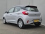 Hyundai i10 1.0 Premium Handgeschakeld / Origineel NL’se Auto / Fabrieksgarantie tot 08-2030 / Navigatie / Apple Carplay Android Auto / Achteruitrijcamera / cruise control / Parkeersensoren achter /