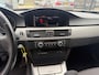BMW 3-Serie Touring 320i Business Line TREKHAAK/PDC/NAVI/CRUISE