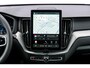 Volvo XC60 2.0 T6 Plug-in hybrid AWD Ultra Black Edition | Facelift | Harman Kardon Audio | Head-up Display | 360 Graden Camera | Panoramadak | Lichtmetalen Velgen 21 inch | Elektrisch Verstelbare Voorstoelen | Keyless Entry | BLIS
