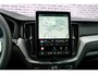 Volvo XC60 2.0 T6 Plug-in hybrid AWD Ultra Black Edition | Facelift | Harman Kardon Audio | Head-up Display | 360 Graden Camera | Panoramadak | Lichtmetalen Velgen 21 inch | Elektrisch Verstelbare Voorstoelen | Keyless Entry | BLIS
