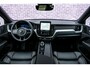 Volvo XC60 2.0 T6 Plug-in hybrid AWD Ultra Black Edition | Facelift | Harman Kardon Audio | Head-up Display | 360 Graden Camera | Panoramadak | Lichtmetalen Velgen 21 inch | Elektrisch Verstelbare Voorstoelen | Keyless Entry | BLIS