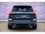 Volvo XC60 2.0 T6 Plug-in hybrid AWD Ultra Black Edition | Facelift | Harman Kardon Audio | Head-up Display | 360 Graden Camera | Panoramadak | Lichtmetalen Velgen 21 inch | Elektrisch Verstelbare Voorstoelen | Keyless Entry | BLIS