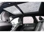 Volvo XC60 2.0 T6 Plug-in hybrid AWD Ultra Black Edition | Facelift | Harman Kardon Audio | Head-up Display | 360 Graden Camera | Panoramadak | Lichtmetalen Velgen 21 inch | Elektrisch Verstelbare Voorstoelen | Keyless Entry | BLIS