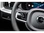 Volvo XC60 2.0 T6 Plug-in hybrid AWD Ultra Black Edition | Facelift | Harman Kardon Audio | Head-up Display | 360 Graden Camera | Panoramadak | Lichtmetalen Velgen 21 inch | Elektrisch Verstelbare Voorstoelen | Keyless Entry | BLIS
