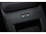 Volvo XC60 2.0 T6 Plug-in hybrid AWD Ultra Black Edition | Facelift | Harman Kardon Audio | Head-up Display | 360 Graden Camera | Panoramadak | Lichtmetalen Velgen 21 inch | Elektrisch Verstelbare Voorstoelen | Keyless Entry | BLIS