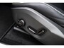 Volvo XC60 2.0 T6 Plug-in hybrid AWD Ultra Black Edition | Facelift | Harman Kardon Audio | Head-up Display | 360 Graden Camera | Panoramadak | Lichtmetalen Velgen 21 inch | Elektrisch Verstelbare Voorstoelen | Keyless Entry | BLIS