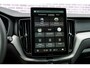Volvo XC60 2.0 T6 Plug-in hybrid AWD Ultra Black Edition | Facelift | Harman Kardon Audio | Head-up Display | 360 Graden Camera | Panoramadak | Lichtmetalen Velgen 21 inch | Elektrisch Verstelbare Voorstoelen | Keyless Entry | BLIS
