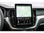 Volvo XC60 2.0 T6 Plug-in hybrid AWD Ultra Black Edition | Facelift | Harman Kardon Audio | Head-up Display | 360 Graden Camera | Panoramadak | Lichtmetalen Velgen 21 inch | Elektrisch Verstelbare Voorstoelen | Keyless Entry | BLIS