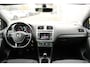 Volkswagen Polo 1.2 TSI Highline 5-Deurs Clima/Cruise/Elek.Ramen/C.V./RadioCD.AUX/16"LM/Isofix/Trekhaak/APK:08-11-2026