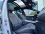 BMW 5-Serie Touring 520d * Leder * Panoramadak * M Pakket * Dealer Onderhouden