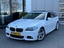 BMW 5-Serie Touring 520d * Leder * Panoramadak * M Pakket * Dealer Onderhouden