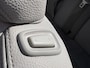 Volvo C70 Convertible 2.4i Summum | 12 maanden BOVAG garantie | Stoelverwarming | Volvo dealer onderhouden | Elektrische stoel met geheugen | Parkeersensoren | Regensensor | Automatisch dimmende binnenspiegel | Afneembare Trekhaak