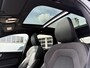 Volvo XC60 2.0 T6 Plug-in hybrid AWD Ultra Black Edition | Facelift | Harman Kardon Audio | Head-up Display | 360 Graden Camera | Panoramadak | Lichtmetalen Velgen 21 inch | Elektrisch Verstelbare Voorstoelen | Keyless Entry | BLIS