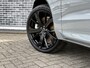 Volvo XC60 2.0 T6 Plug-in hybrid AWD Ultra Black Edition | Facelift | Harman Kardon Audio | Head-up Display | 360 Graden Camera | Panoramadak | Lichtmetalen Velgen 21 inch | Elektrisch Verstelbare Voorstoelen | Keyless Entry | BLIS