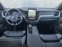 Volvo XC60 2.0 T6 Plug-in hybrid AWD Ultra Black Edition | Facelift | Harman Kardon Audio | Head-up Display | 360 Graden Camera | Panoramadak | Lichtmetalen Velgen 21 inch | Elektrisch Verstelbare Voorstoelen | Keyless Entry | BLIS