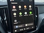 Volvo XC60 2.0 T6 Plug-in hybrid AWD Ultra Black Edition | Facelift | Harman Kardon Audio | Head-up Display | 360 Graden Camera | Panoramadak | Lichtmetalen Velgen 21 inch | Elektrisch Verstelbare Voorstoelen | Keyless Entry | BLIS