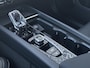 Volvo XC60 2.0 T6 Plug-in hybrid AWD Ultra Black Edition | Facelift | Harman Kardon Audio | Head-up Display | 360 Graden Camera | Panoramadak | Lichtmetalen Velgen 21 inch | Elektrisch Verstelbare Voorstoelen | Keyless Entry | BLIS