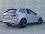 Volvo XC60 2.0 T6 Plug-in hybrid AWD Ultra Black Edition | Facelift | Harman Kardon Audio | Head-up Display | 360 Graden Camera | Panoramadak | Lichtmetalen Velgen 21 inch | Elektrisch Verstelbare Voorstoelen | Keyless Entry | BLIS